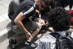 Όργιο καταστολής στο ΑΠΘ: Τι καταγγέλλουν οι φοιτητές στο politic.gr – Ποια είναι η κατάσταση του τραυματία φοιτητή
