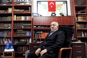 Νταβούτογλου: «Ενδέχεται να ζητηθεί η έκδοση του κληρικού Φ.Γκιουλέν»