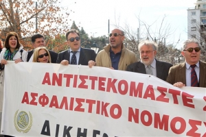 Παρατείνεται έως και τη Μ.Δευτέρα η αποχή των δικηγόρων
