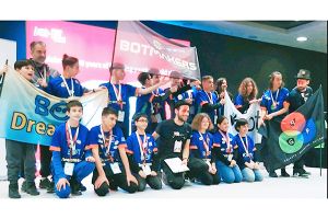 Δύο εισιτήρια για τον μεγάλο τελικό του πανελλήνιου διαγωνισμού ρομποτικής FLL