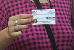 Προπληρωμένες κάρτες για τρόφιμα έδωσε σε πολύτεκνες οικογένειες η «Αποστολή»