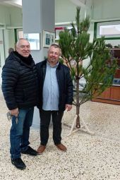 Χριστουγεννιάτικα πεύκα από την Κοινότητα Κιλκίς σε σχολεία και δημόσιες υπηρεσίες