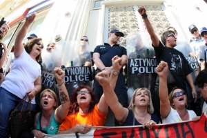 Συζήτηση στο ΣτΕ για το νέο μισθολόγιο των ενστόλων