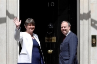 Βρετανία: Πιθανή συμφωνία Τόρις - DUP την Πέμπτη