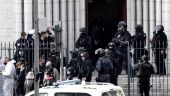 Συγκλονισμένη η Γαλλία την επομένη της επίθεσης στη Νίκαια