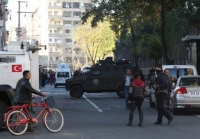 Eκρηξη παγιδευμένου δέματος σε συνοικία της Κωνσταντινούπολης