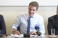 Μητσοτάκης: «Διαρκής αγώνας για ελευθερία και δημοκρατία»