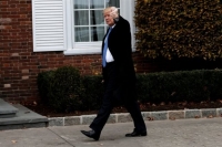 Ο Τραμπ απειλεί να ακυρώσει τη συμφωνία με την Κούβα