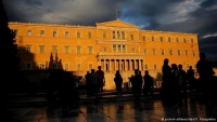 Μια αλλαγή κυβέρνησης δεν λύνει το ελληνικό πρόβλημα