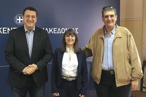 Ορκωμοσία Έφης Ναβροζίδου στη θέση Μιχάλη Βιδιαδάκη
