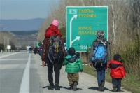 Διευκόλυνση στο ονοματολογικό ως αντάλλαγμα για τη συνεργασία στο Προσφυγικό προσφέρει η Βιέννη στα Σκόπια