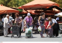 Ως €1 εκατ. σε είδη από λαϊκές αγορές προς ευπαθείς ομάδες