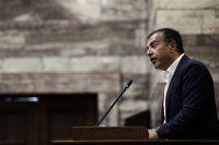 Θεοδωράκης: Τα μνημόνια έφεραν την κρίση ή η κρίση τα μνημόνια;