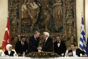 Διπλωματία και αβρότητες στο επίσημο δείπνο Παυλόπουλου - Ερντογάν