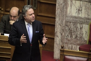 Eπίτροπη προς εξεύρεση πόρων για τα Ταμεία δημιουργεί ο Κατρούγκαλος