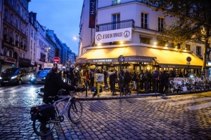 Συναγερμός στη Γενεύη, η αστυνομία στο κυνήγι υπόπτων για την 13 Νοεμβρίου