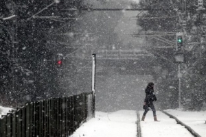 Ραγδαία επιδείνωση του καιρού με χιόνια και στην Αττική - Ανοιξε ο κόμβος της Νεμέας