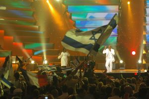 Το Ισραήλ απειλεί να αποσυρθεί από τη Eurovision εάν απορρίψουν το τραγούδι του