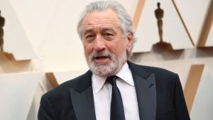 Νέα πυρά Ντε Νίρο στον Τραμπ: Ούτε που νοιάζεται για το πόσοι πεθαίνουν