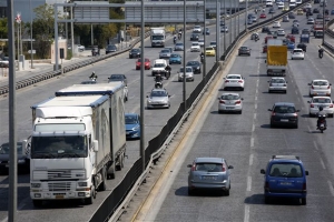 ΑΑΔΕ: Πρώτα η ψήφιση του νόμου και μετά τα παράβολα για τα ανασφάλιστα ΙΧ