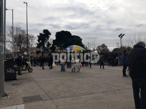 Θεσσαλονίκη: Συγκέντρωση αντιεμβολιαστών στον Λευκό Πύργο (pic &amp; vid)