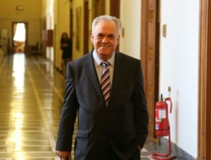 «Τσάρος» της οικονομίας ο κ. Δραγασάκης