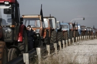 Γενικός αποκλεισμός εθνικών οδών και εισόδων της χώρας από τους αγρότες το Σάββατο