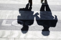 Τουρκία: Οι αρραβωνιασμένοι απαγορεύεται να κρατιούνται από το χέρι