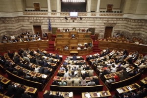 Η κυβέρνηση αγνοεί τη Βουλή