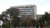 ΑΠΘ: Συνεχίζονται οι ουρές των φοιτητών για μια μερίδα φαγητό