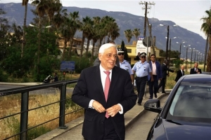 Παυλόπουλος: Ανόητη η αμφισβήτηση της ελληνικότητας της Μακεδονίας