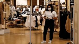 Μεταφορά της «Black Friday» για αγορές με ανοιχτά μαγαζιά ζητούν οι έμποροι