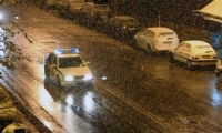 Χιονίζει στο κέντρο της Αθήνας