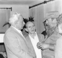 Σκληρή κριτική ΚΚΕ στο «αδελφό» κόμμα του Φιντέλ