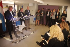 «Για να είστε νόμιμα στην Ευρώπη, οφείλετε να ακολουθείτε τους κανόνες»