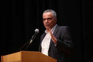 Σκουρλέτης: Επαναδιαπραγμάτευση πρωτογενών πλεονασμάτων και χρέους