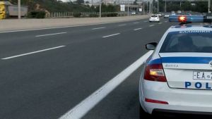 Κακοκαιρία: Απαγόρευση κυκλοφορίας βαρέων οχημάτων στην εθνική οδό Θεσσαλονίκης-Αθηνών