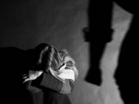 Εντεκάχρονη κατήγγειλε 2η φορά τον πατέρα της για επίθεση