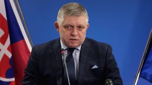 Σλοβακία: Ο πρωθυπουργός Ρόμπερτ Φίτσο ανακοινώνει εξασφάλιση φυσικού αερίου από τη Ρωσία