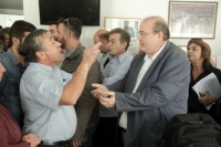 Για άλλη μία ημέρα συνεχίζεται κόντρα Ν. Φίλη - καθηγητών