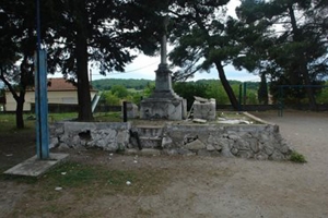 Βάνδαλοι κατέστρεψαν ταφικό μνημείο στην Ειδομένη