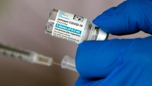 «Ναι στον εμβολιασμό, όχι στην υποχρεωτικότητα» – Συγκέντρωση υγειονομικών Θεσσαλονίκης και Κιλκίς