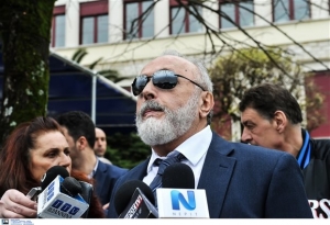 Κουρουμπλής: Υπέρ της επαναφοράς του παλιού ωραρίου στα φαρμακεία