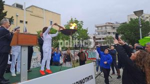 Άναψε στην Τούμπα η Ολυμπιακή Φλόγα (ΦΩΤΟ – ΒΙΝΤΕΟ)