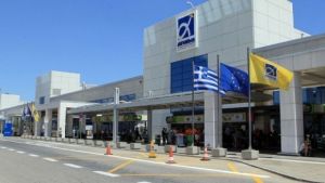 ΓΓΠΠ: Ευθύνη της αεροπορικής εταιρείας η ενημέρωση για πτήσεις από Βρετανία στην Ελλάδα