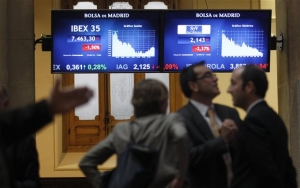 Η Κομισιόν προς αναβολή της κρίσης της σχετικά με τον ιταλικό προϋπολογισμό