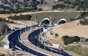 Κλειστές οι σήραγγες των Τεμπών λόγω συντήρησης