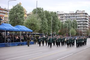 Καιρός Θεσσαλονίκη: Παρέλαση με συννεφιά, ψιχάλα και αφρικανική σκόνη