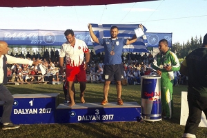 Ο “Καραγιάννης” Ευρωπού συγχαίρει για τη διάκριση τον προπονητή του