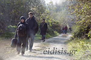 Οι πρόσφυγες πλημμυρίζουν Νέα Καβάλα και Πολύκαστρο. Οι μετανάστες δημιούργησαν ήδη μια μικρή Ειδομένη